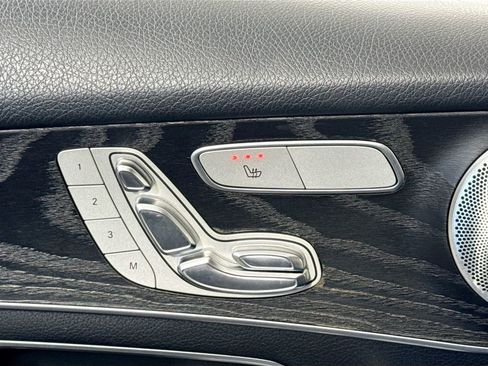 Used 2018 Mercedes-Benz GLC 300 4MATIC w/ Multimedia Package image 25