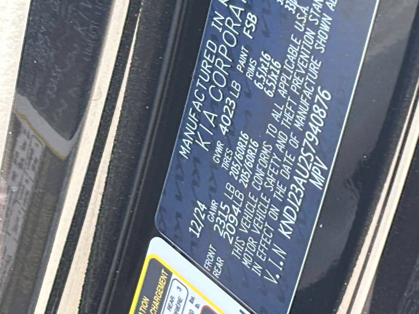 Used 2025 Kia Soul LX w/ LX Technology Package FWD image 28