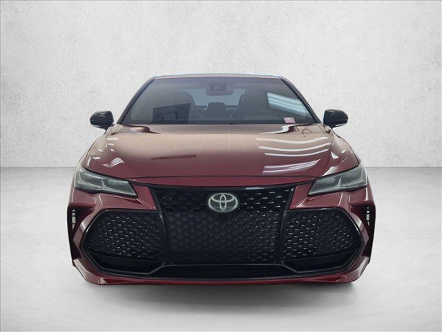 Used 2019 Toyota Avalon Touring FWD image 2