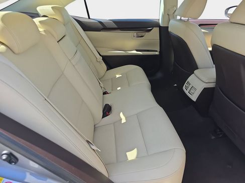 Used 2017 Lexus ES 350 w/ Navigation System Package FWD image 13