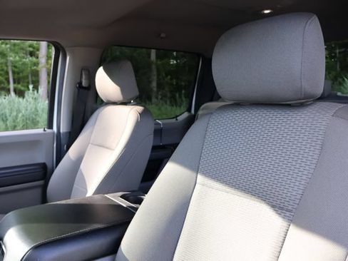 Used 2021 Ford F250 XLT w/ XLT Premium Package AWD/4WD image 12