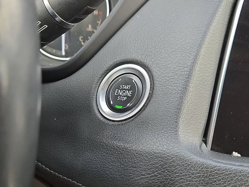 Used 2023 Cadillac XT4 Luxury FWD image 31