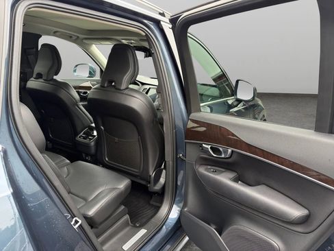 Used 2019 Volvo XC90 T6 Momentum w/ Advanced Package AWD/4WD image 18