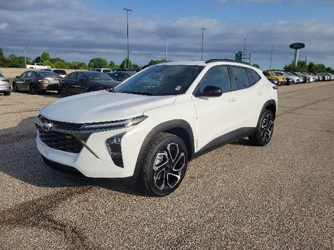 New 2026 Chevrolet Trax RS FWD image 19