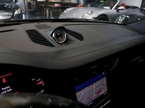 Used 2016 Porsche 911 Carrera 4 GTS image 22