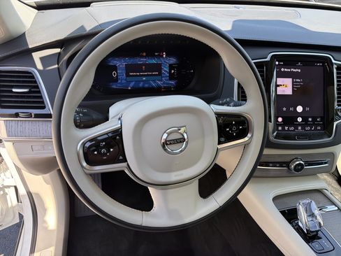 Certified 2024 Volvo XC90 T8 Ultimate w/ Protection Package Premier AWD/4WD image 18