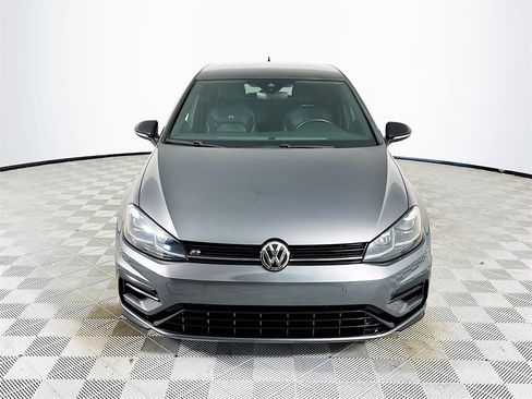 Used 2019 Volkswagen Golf R 4-Door image 2