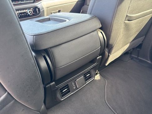 Used 2025 GMC Sierra 1500 SLT image 29