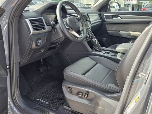 Certified 2023 Volkswagen Atlas Cross Sport SE AWD/4WD image 14