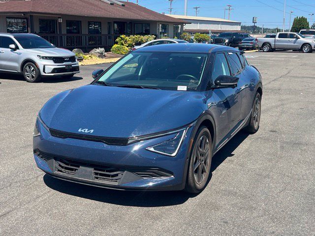 Certified 2025 Kia EV6 Light w/ Light LR Technology Package RWD image 3