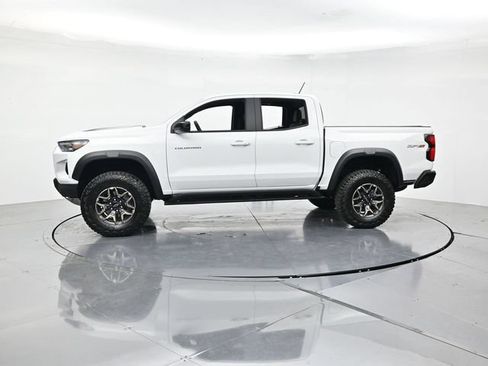 Used 2026 Chevrolet Colorado ZR2 AWD/4WD image 7