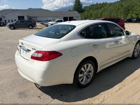 Used 2011 INFINITI M37 x w/ Premium Pkg AWD/4WD image 3