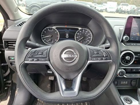 Used 2024 Nissan Sentra SV image 15