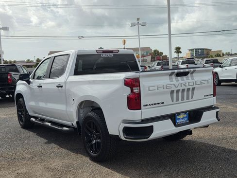 New 2026 Chevrolet Silverado 1500 Custom RWD image 3