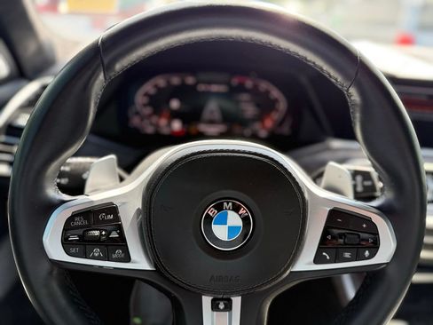 Used 2020 BMW X7 M50i w/ Dynamic Handling Package AWD/4WD image 19