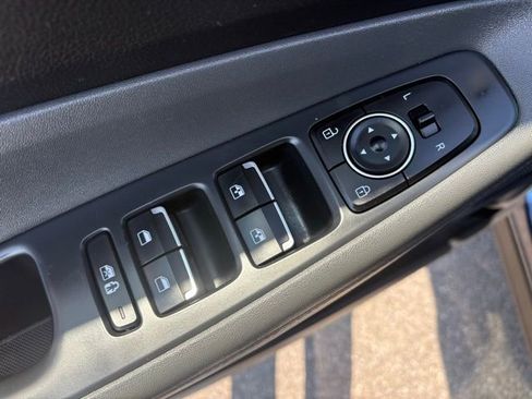 Used 2023 Hyundai Santa Fe SEL image 11