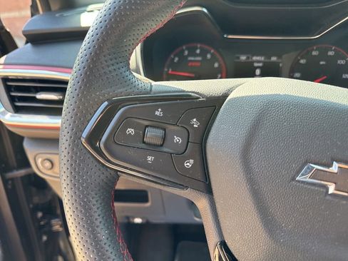 Used 2023 Chevrolet TrailBlazer RS AWD/4WD image 17