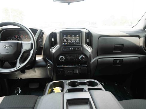 Used 2024 Chevrolet Silverado 1500 Custom Trail Boss w/ LPO, Dark Essentials Package AWD/4WD image 20