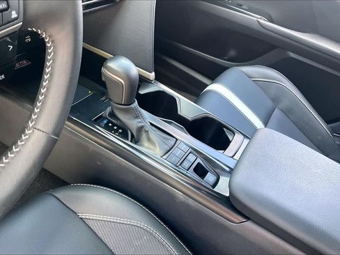 Used 2026 Toyota Camry SE w/ Convenience Package FWD image 16