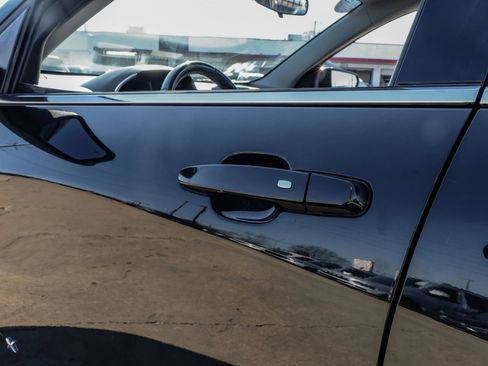 Used 2018 Chevrolet Equinox LT image 45