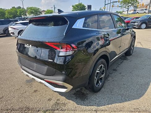 Certified 2023 Kia Sportage LX AWD/4WD image 3