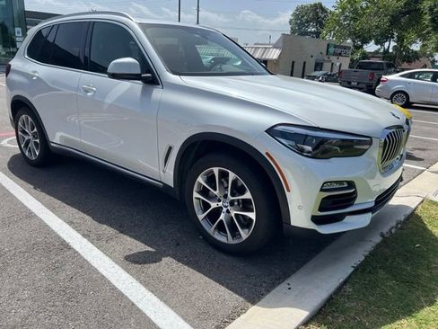 Used 2021 BMW X5 sDrive40i w/ Premium Package RWD image 4