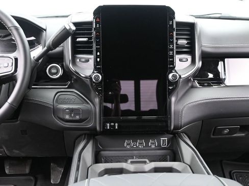 New 2026 RAM 2500 Limited AWD/4WD image 24