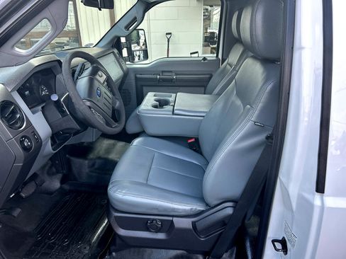 Used 2015 Ford F350 XL w/ Power Equipment Group image 11