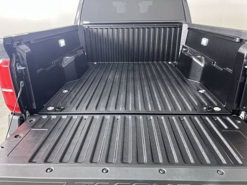 Used 2026 Toyota Tacoma TRD Off-Road AWD/4WD image 25