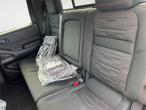 New 2026 Nissan Frontier PRO-4X w/ Pro-4x Convenience Package image 13