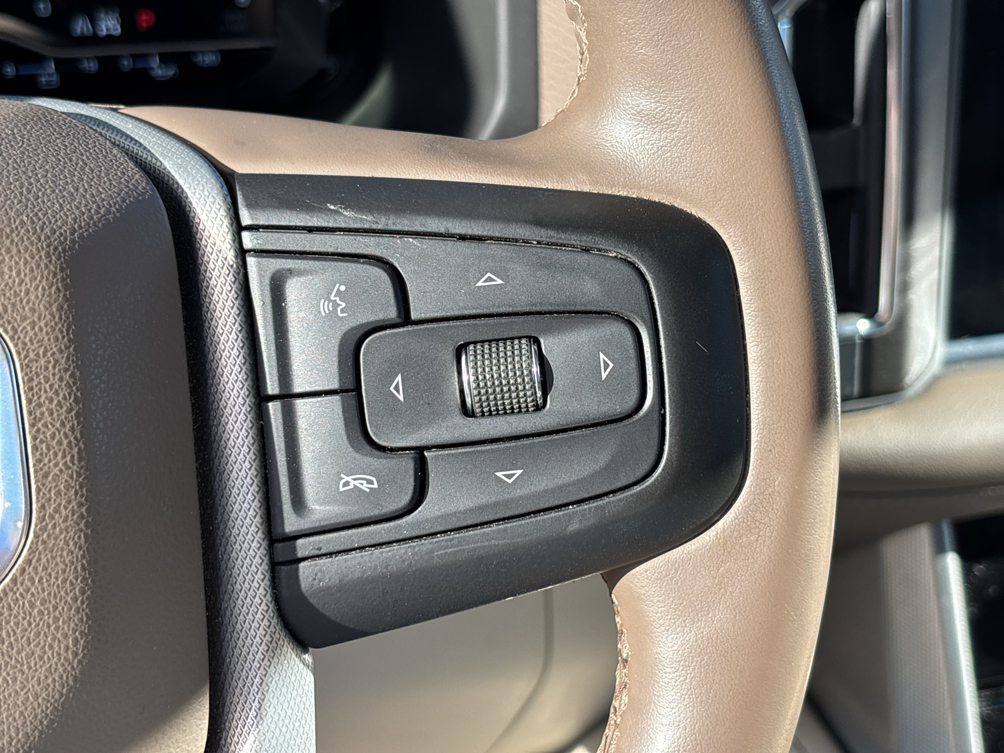 Used 2023 GMC Yukon XL Denali w/ Max Trailering Package AWD/4WD image 20