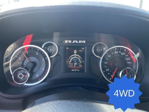 Used 2022 RAM 3500 Big Horn image 11