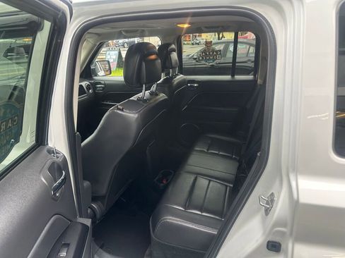 Used 2015 Jeep Patriot High Altitude image 10
