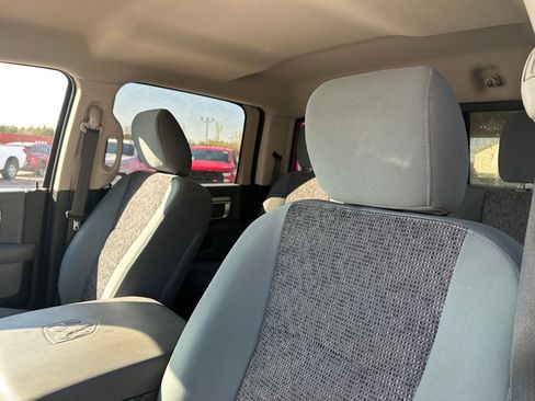 Used 2018 RAM 1500 Big Horn AWD/4WD image 3