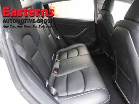 Used 2021 Tesla Model 3 Standard Range Plus image 20