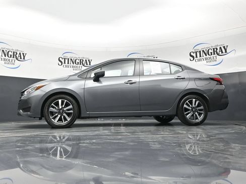 Used 2025 Nissan Versa SV FWD image 24