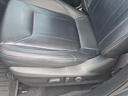 Used 2020 Subaru Forester Limited image 11