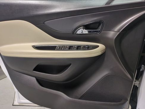 Used 2018 Buick Encore Preferred image 35