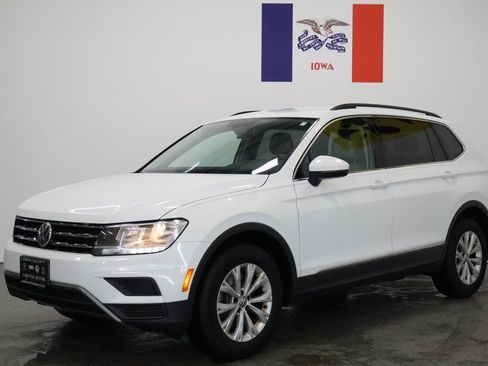 Used 2018 Volkswagen Tiguan SE image 8
