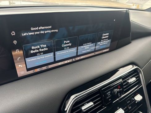 New 2026 Nissan Armada SL w/ Captain's Chari Seat Package image 26