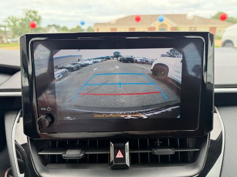 Used 2023 Toyota Corolla SE w/ SE Premium Package FWD image 25