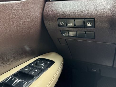 Used 2016 Lexus RX 450h AWD image 47