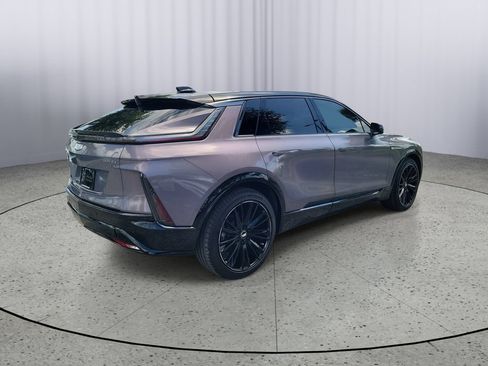 Used 2024 Cadillac Lyriq Sport AWD/4WD image 2