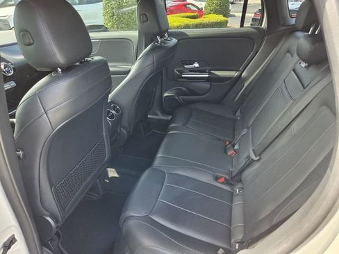 Used 2021 Mercedes-Benz GLA 250 image 11