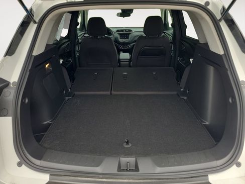Used 2023 Chevrolet TrailBlazer LT FWD image 21