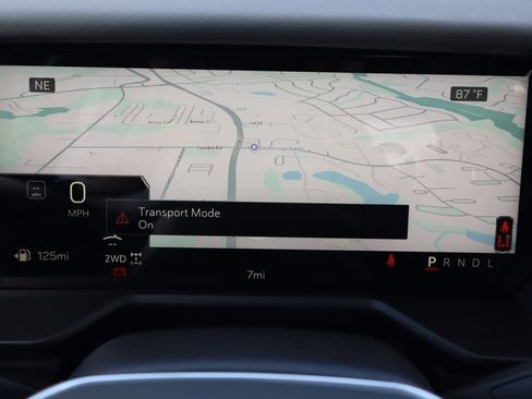 New 2026 GMC Acadia Elevation w/ Elevation Premium Package AWD/4WD image 16