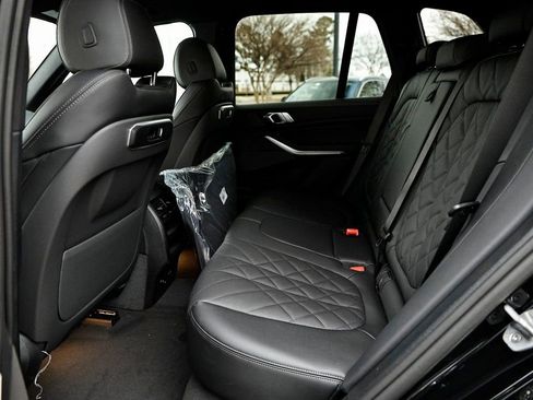 New 2026 BMW X5 xDrive40i w/ M Sport Package image 24