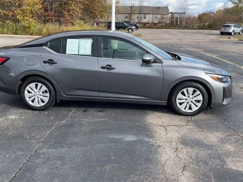 Used 2024 Nissan Sentra S image 9