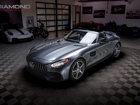 Used 2020 Mercedes-Benz AMG GT Roadster image 79
