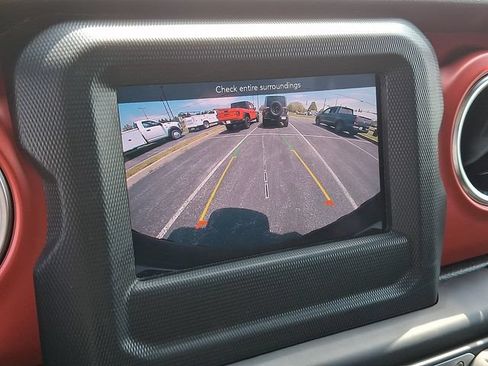 Certified 2021 Jeep Wrangler Unlimited Rubicon w/ LED Lighting Group AWD/4WD image 25